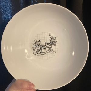 Disney serving bowl